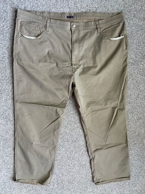 Dockers Men's Chinos Khaki Pants - Light Olive/Tan